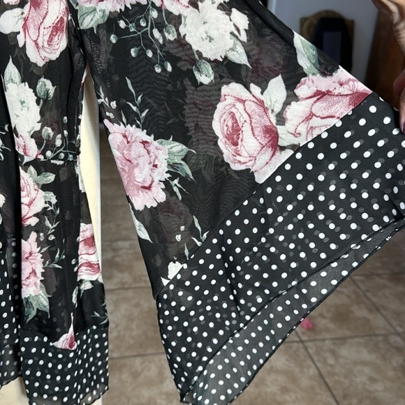 The Pyramid Collection Black Sheer‎ Open-front Floral Polka Dot Print Cardigan - Picture 4 of 9